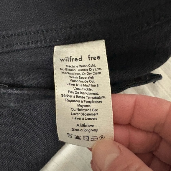 Aritzia Wilfred Free Denim Trucker Jean Jacket Black size  Medium - Picture 11 of 15